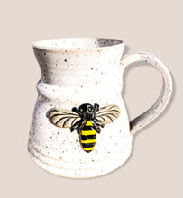 Load image into Gallery viewer, Bee Mug (curvy shape)
